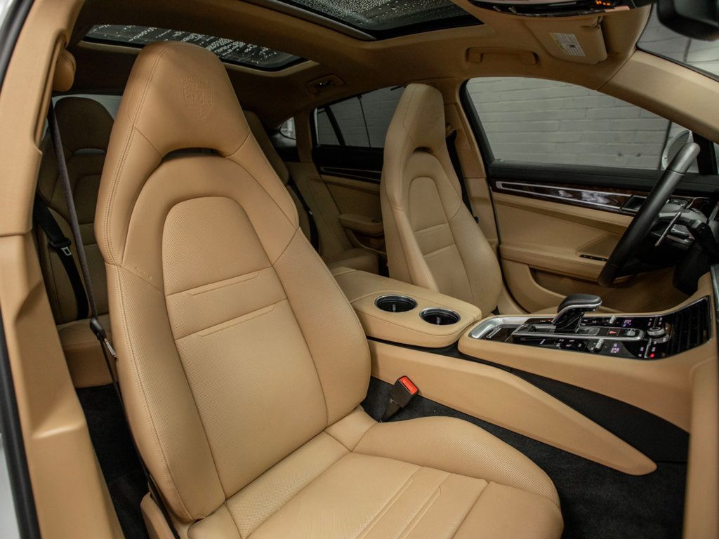 Porsche Panamera photo 28