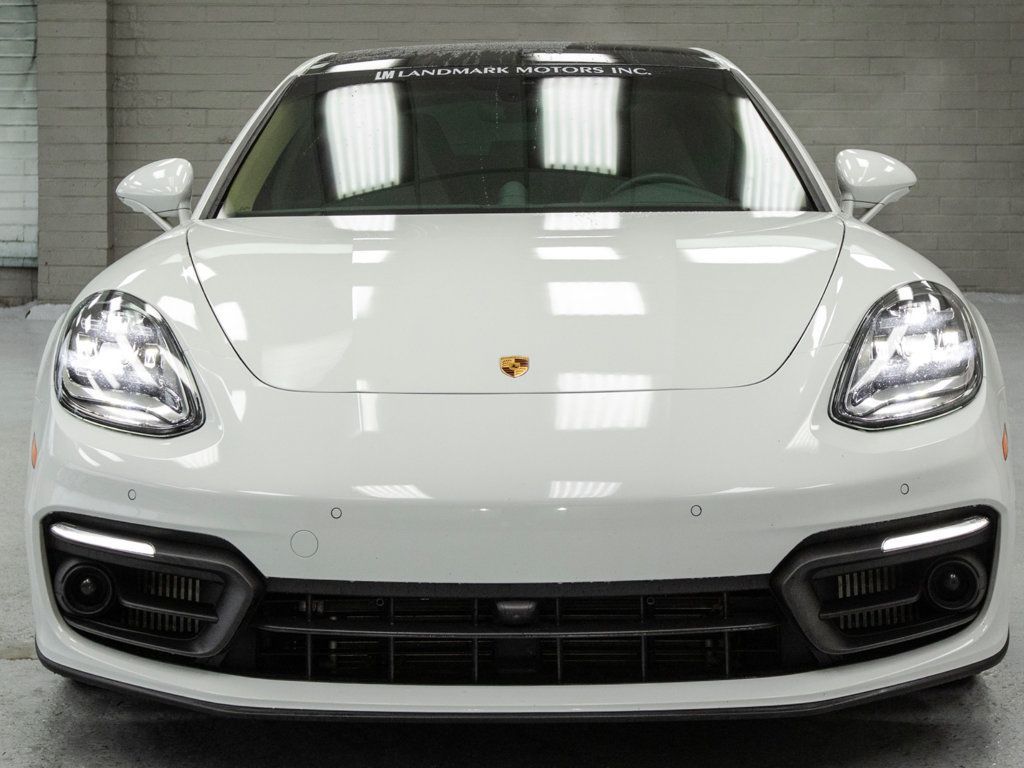 Porsche Panamera photo 5