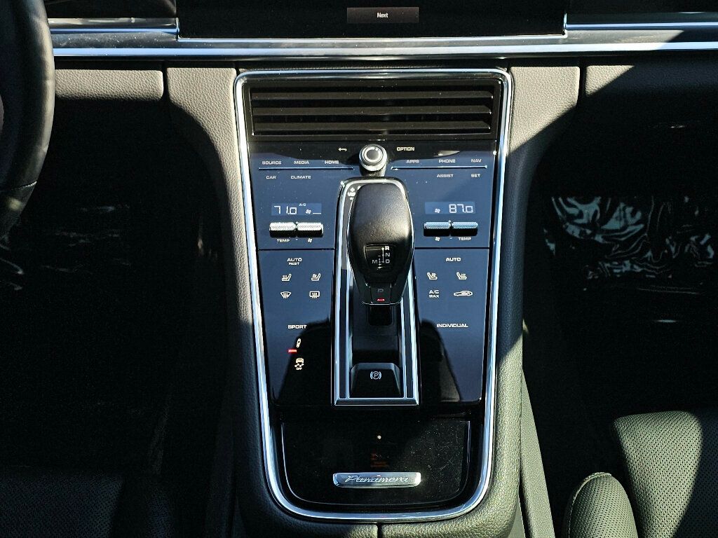 2023 Porsche Panamera Platinum Edition RWD - 22989690 - 29