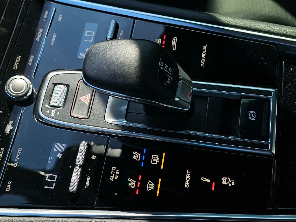 2023 Porsche Panamera Platinum Edition RWD - 22989690 - 30