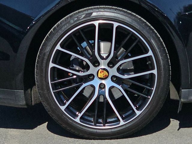 2023 Porsche Panamera Platinum Edition RWD - 22989690 - 40