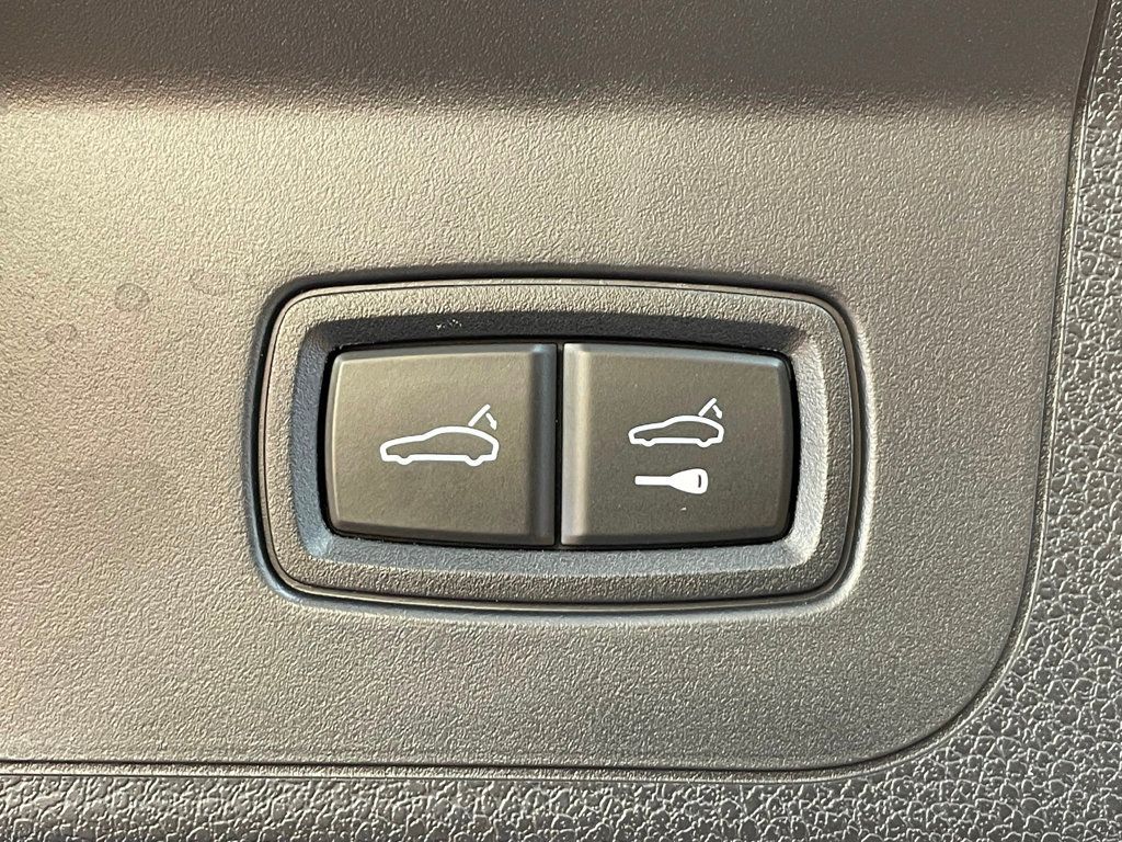 2023 Porsche Panamera Turbo S E-Hybrid AWD - 22976818 - 30