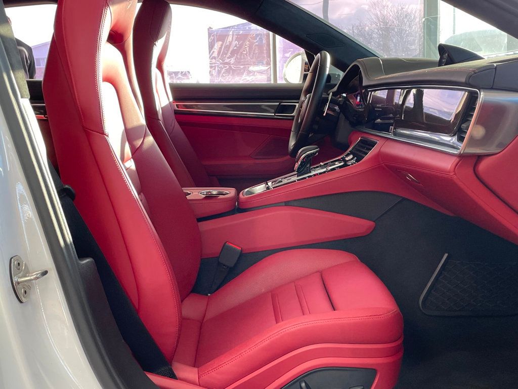 2023 Porsche Panamera Turbo S E-Hybrid AWD - 22976818 - 32