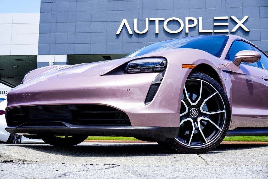 2023 Porsche Taycan 4S photo 2