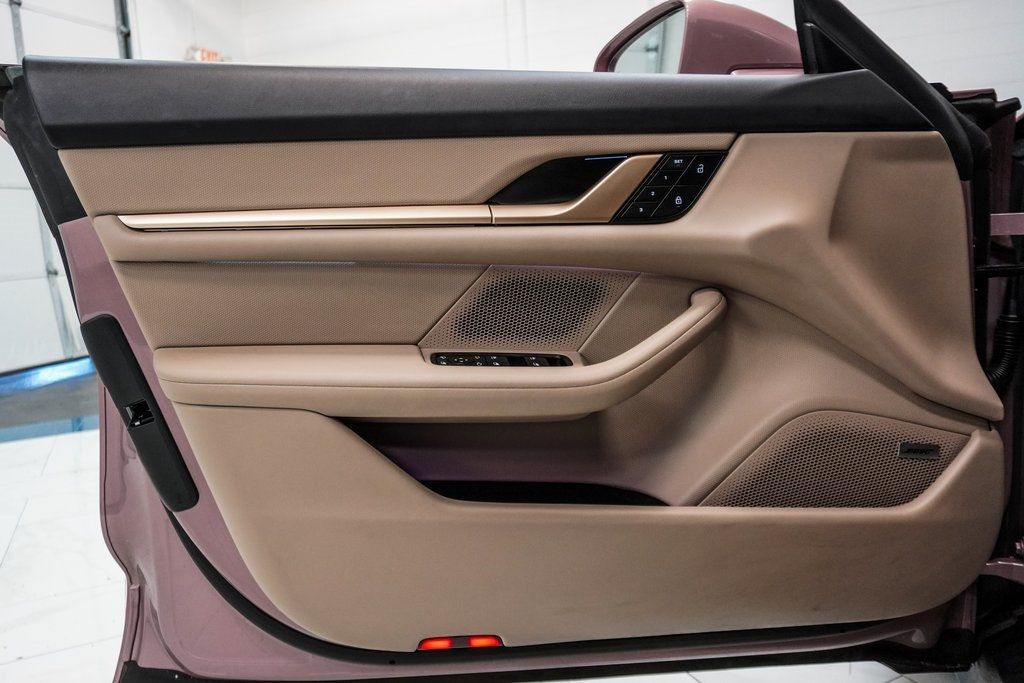 2023 Porsche Taycan 4S photo 33