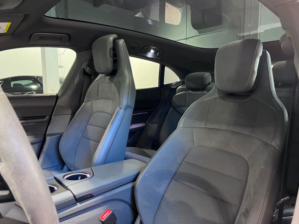 2023 Porsche Taycan 4S Cross Turismo AWD - 22947590 - 19