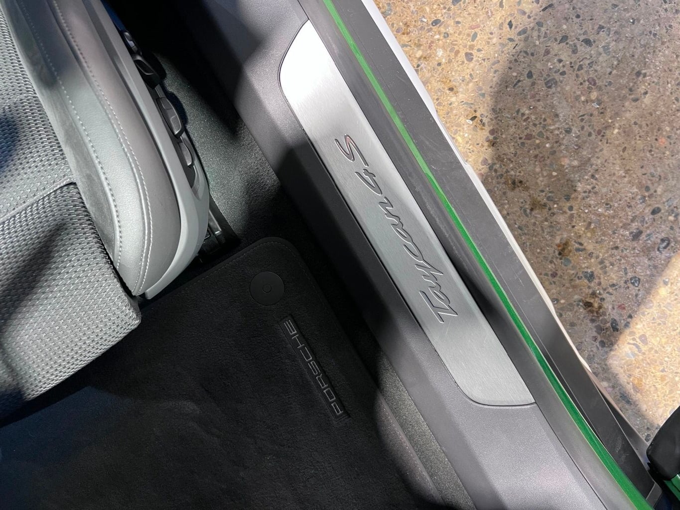 2023 Porsche Taycan 4S Cross Turismo AWD - 22947590 - 25