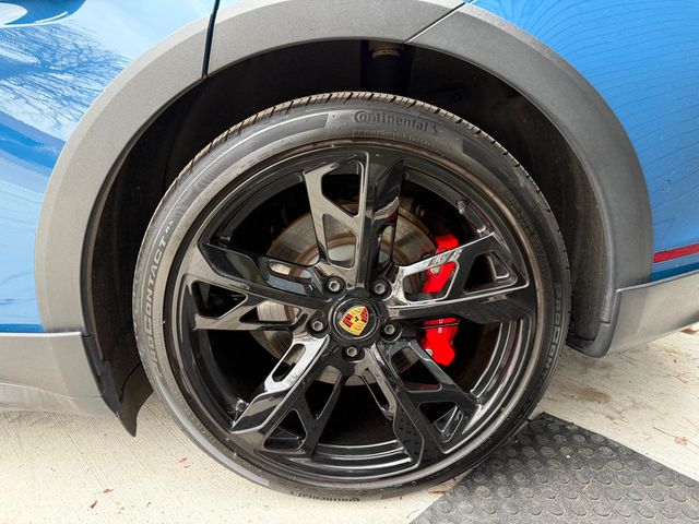 2023 Porsche Taycan 4S Cross Turismo AWD - 22947592 - 27