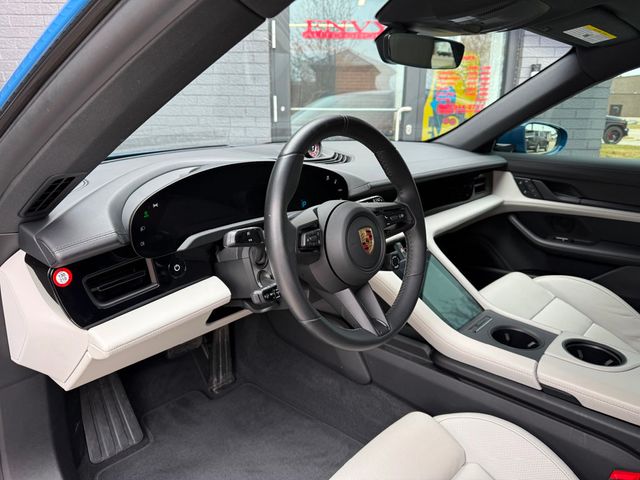 2023 Porsche Taycan 4S Cross Turismo AWD - 22947592 - 30