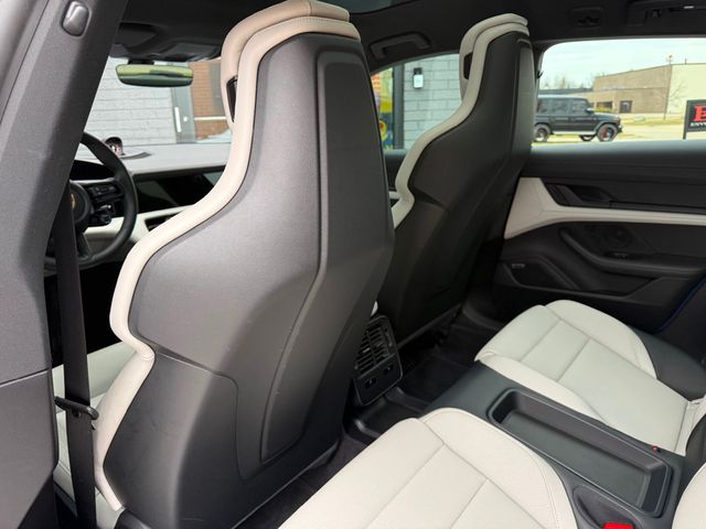 2023 Porsche Taycan 4S Cross Turismo AWD - 22947592 - 33