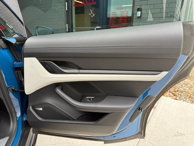 2023 Porsche Taycan 4S Cross Turismo AWD - 22947592 - 40