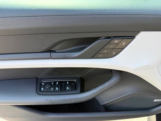 2023 Porsche Taycan **4S*MSRP$143170*PRM PKG PANO-SPRTCHRONO 21"WHEELS*PSCB BRAKES** - 22996510 - 24