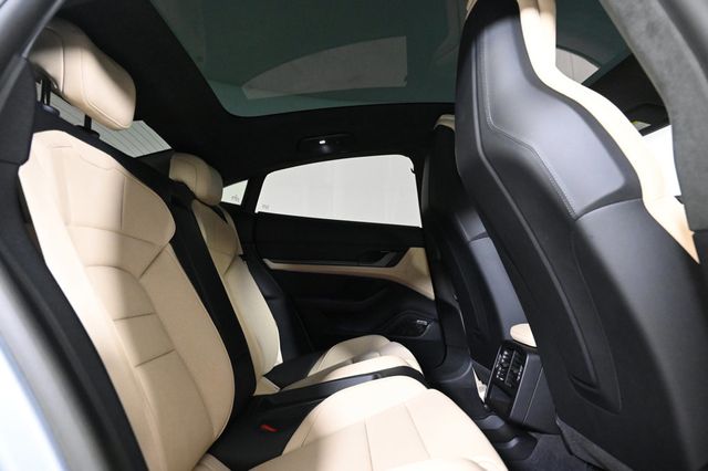 2023 Porsche Taycan GTS - 22896285 - 19