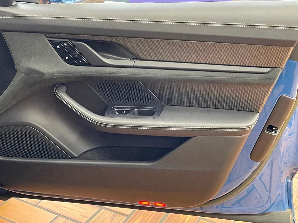 2023 Porsche Taycan GTS AWD - 22966764 - 28