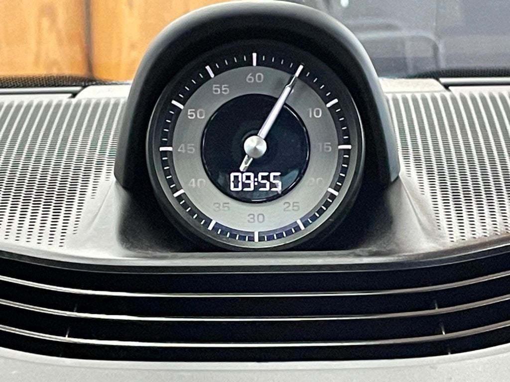 2023 Porsche Taycan GTS AWD - 22966764 - 37