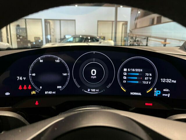 2023 Porsche Taycan GTS/Premium Pkg/AWD/Carbon Fiber Trim/Blind Spot Monitor/NAV - 22346701 - 14