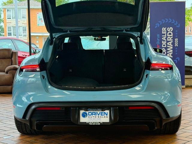 2023 Porsche Taycan GTS Sport Turismo AWD - 23070200 - 12