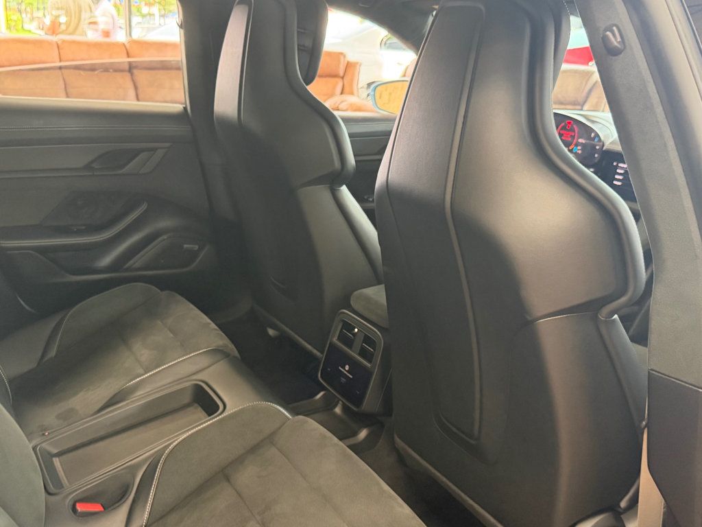 2023 Porsche Taycan GTS Sport Turismo AWD - 23070200 - 25
