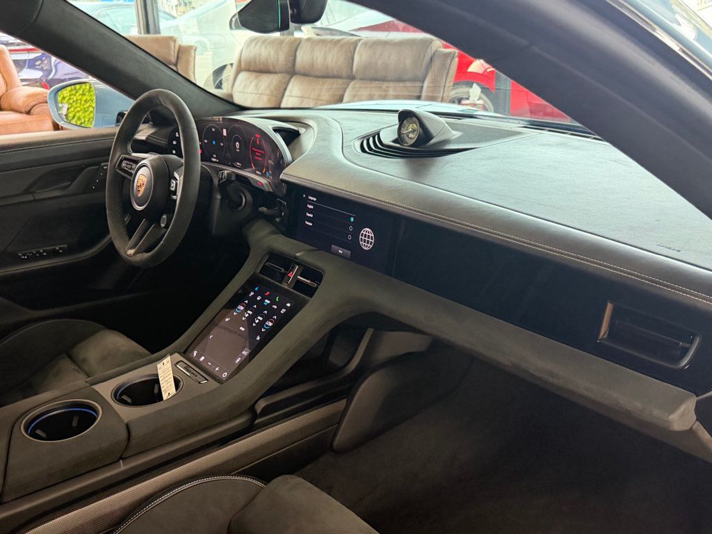 2023 Porsche Taycan GTS Sport Turismo AWD - 23070200 - 27