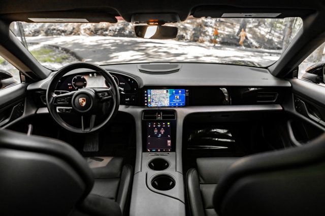 2023 Porsche Taycan MSRP$97560/AdaptiveSportSeats/FixedPanoramicRoof/NAV - 23069616 - 16