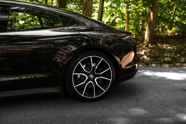 2023 Porsche Taycan MSRP$97560/AdaptiveSportSeats/FixedPanoramicRoof/NAV - 23069616 - 5
