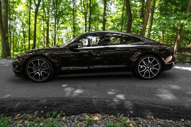 2023 Porsche Taycan MSRP$97560/AdaptiveSportSeats/FixedPanoramicRoof/NAV - 23069616 - 6