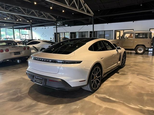 2023 Porsche Taycan -'s photo