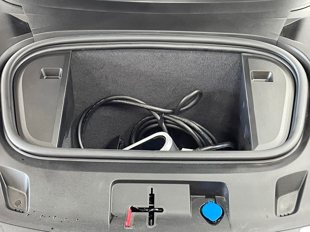 2023 Porsche Taycan RWD - 22986393 - 39