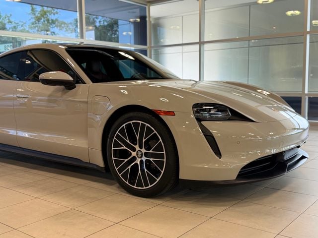 2023 Porsche Taycan -'s photo