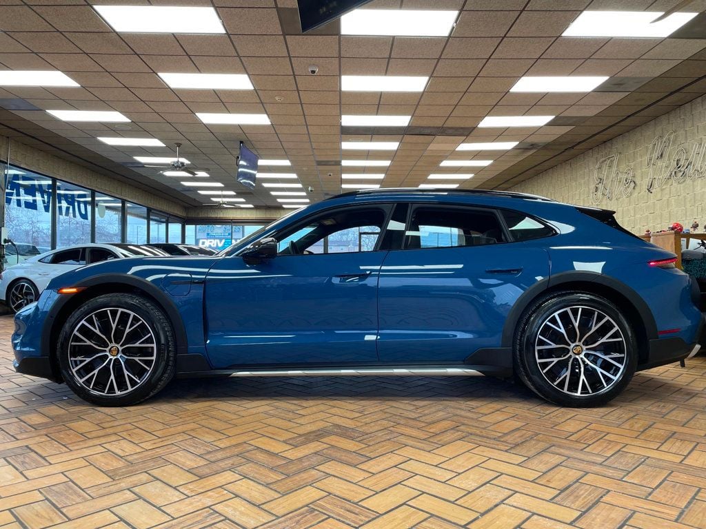 2023 Porsche Taycan Turbo Cross Turismo AWD - 22966147 - 4