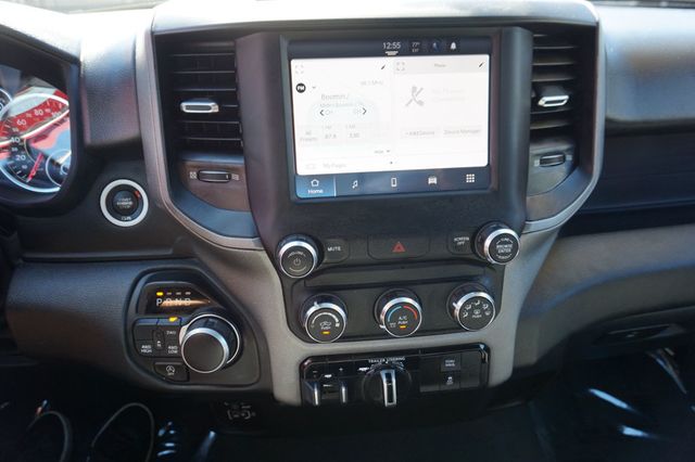 2023 Ram 1500 4WD, HEMI 5.7,  BACKUP CAMERA, ALLOY WHEELS,CLEAN CARFAX - 23091081 - 26
