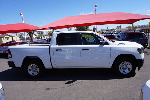 2023 Ram 1500 4WD, HEMI 5.7,  BACKUP CAMERA, ALLOY WHEELS,CLEAN CARFAX - 23091081 - 4