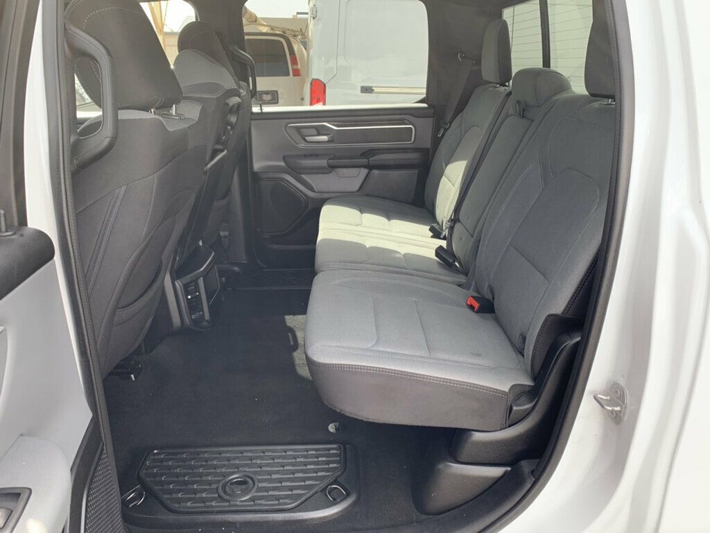2023 Ram 1500 Big Horn 4x2 Crew Cab 5'7" Box 5.7L V8 Hemi - 23061110 - 35