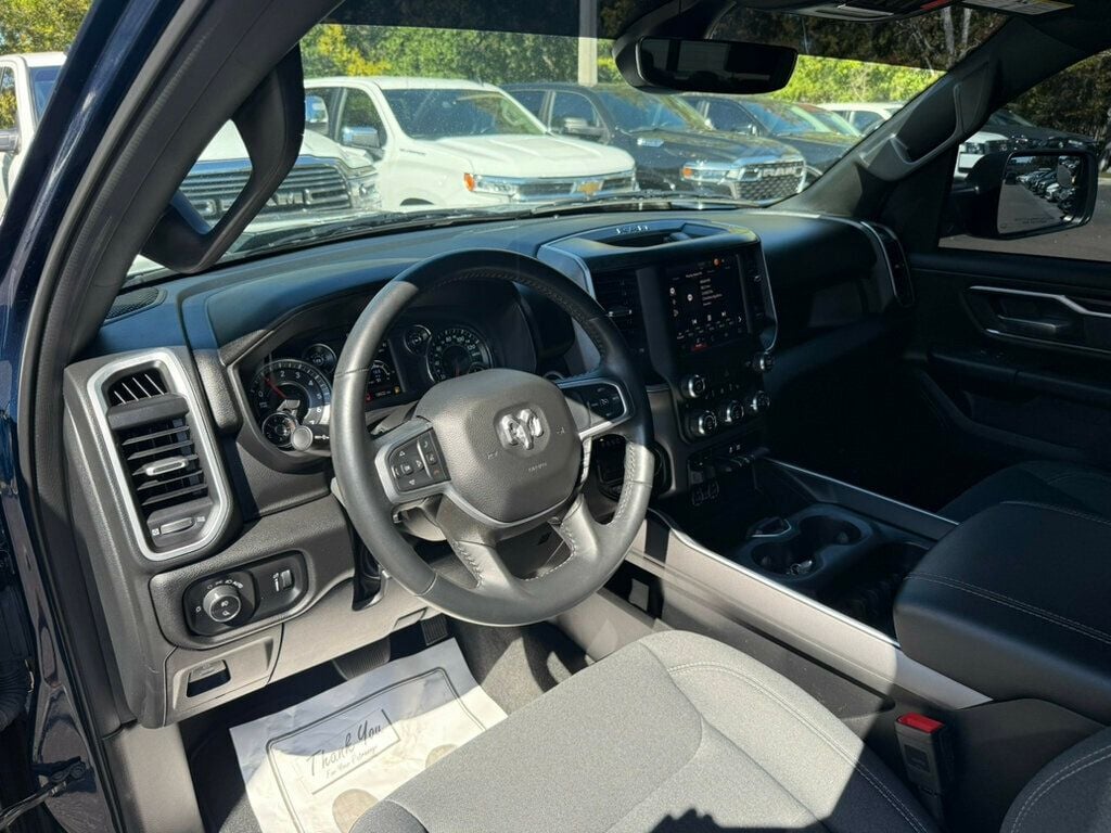 2023 Ram 1500 Big Horn photo 3