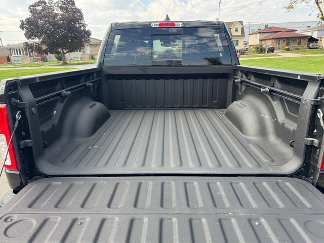 2023 Ram 1500 Big Horn 4x4 Crew Cab 5'7" Box - 23094797 - 10