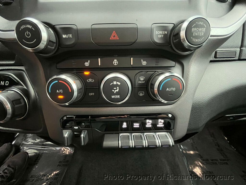 2023 Ram 1500 Big Horn 4x4 Crew Cab 5'7" Box - 22928023 - 25