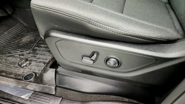 2023 Ram 1500 Big Horn 4x4 Crew Cab 5'7" Box - 22971729 - 10