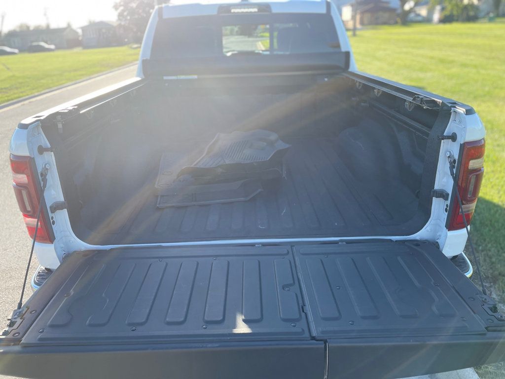 2023 Ram 1500 Laramie 4x4 Crew Cab 5'7" Box - 23092508 - 9