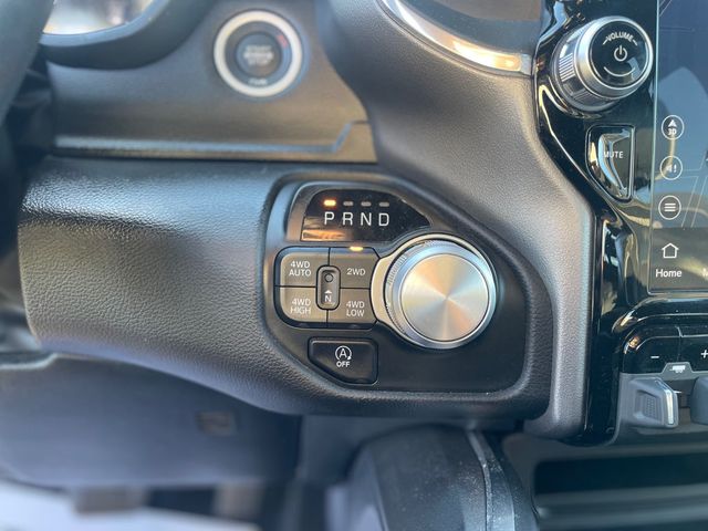 2023 Ram 1500 Laramie 4x4 Crew Cab 5'7" Box - 23092508 - 32
