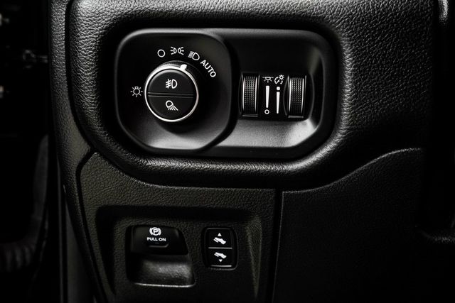 2023 Ram 1500 Laramie 4x4 Crew Cab 5'7" Box - 22973184 - 37