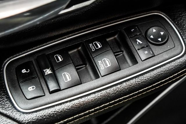 2023 Ram 1500 Laramie 4x4 Crew Cab 5'7" Box - 22973184 - 39