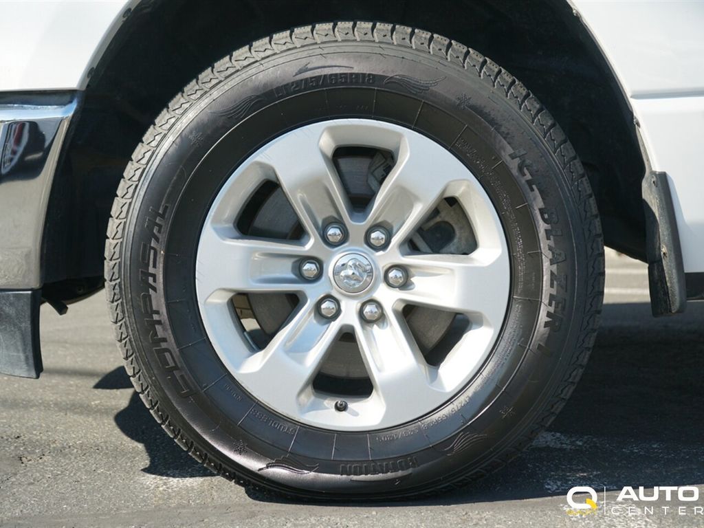 2023 Ram 1500 Laramie 4x4 Crew Cab 5'7" Box - 22920507 - 9