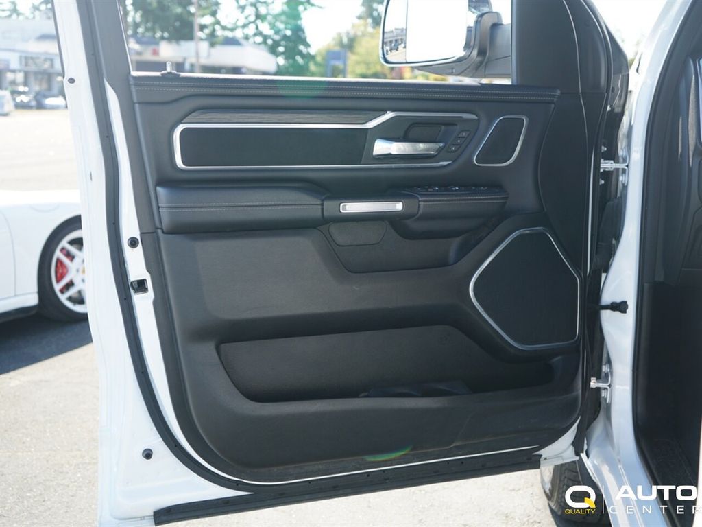2023 Ram 1500 Laramie 4x4 Crew Cab 5'7" Box - 22920507 - 16