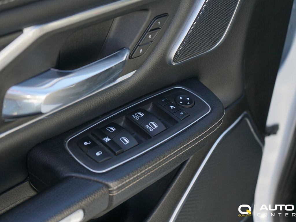 2023 Ram 1500 Laramie 4x4 Crew Cab 5'7" Box - 22920507 - 17