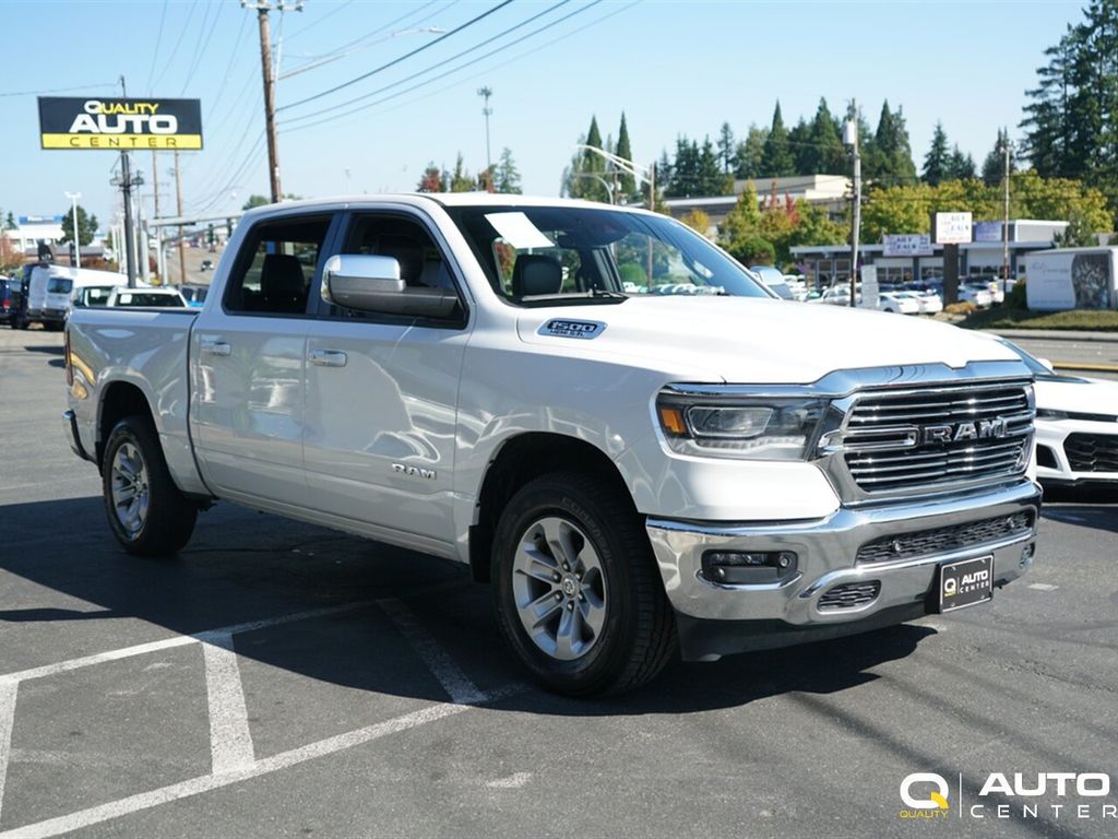 2023 Ram 1500 Laramie photo 3