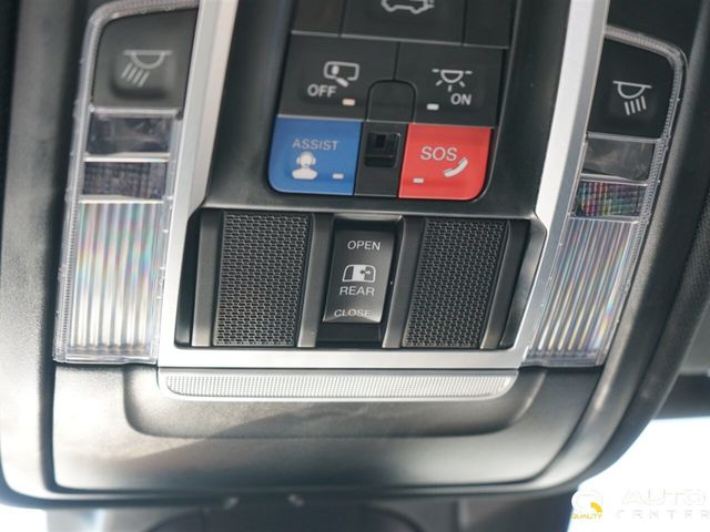 2023 Ram 1500 Laramie 4x4 Crew Cab 5'7" Box - 22920507 - 34