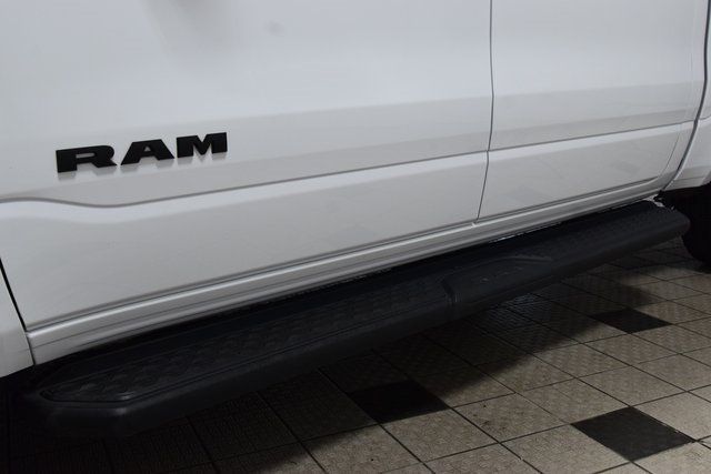 2023 Ram 1500 Laramie 4x4 Crew Cab 5'7" Box - 22923627 - 30