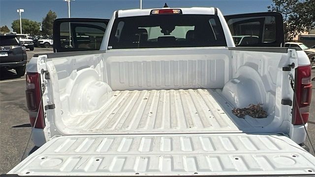 2023 Ram 1500 Laramie 4x4 Crew Cab 5'7" Box - 22883707 - 14