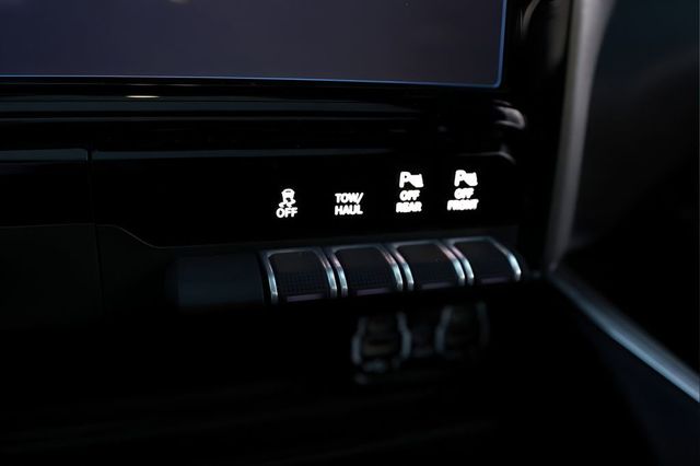2023 Ram 1500 Laramie 4x4 Crew Cab 5'7" Box - 23080347 - 47