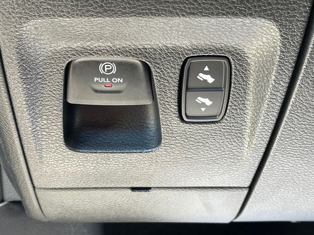 2023 Ram 1500 Limited 4x4 Crew Cab 5'7" Box - 23022073 - 23